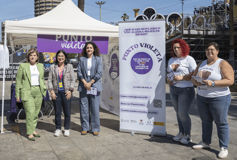Autoridades en Punto Violeta.