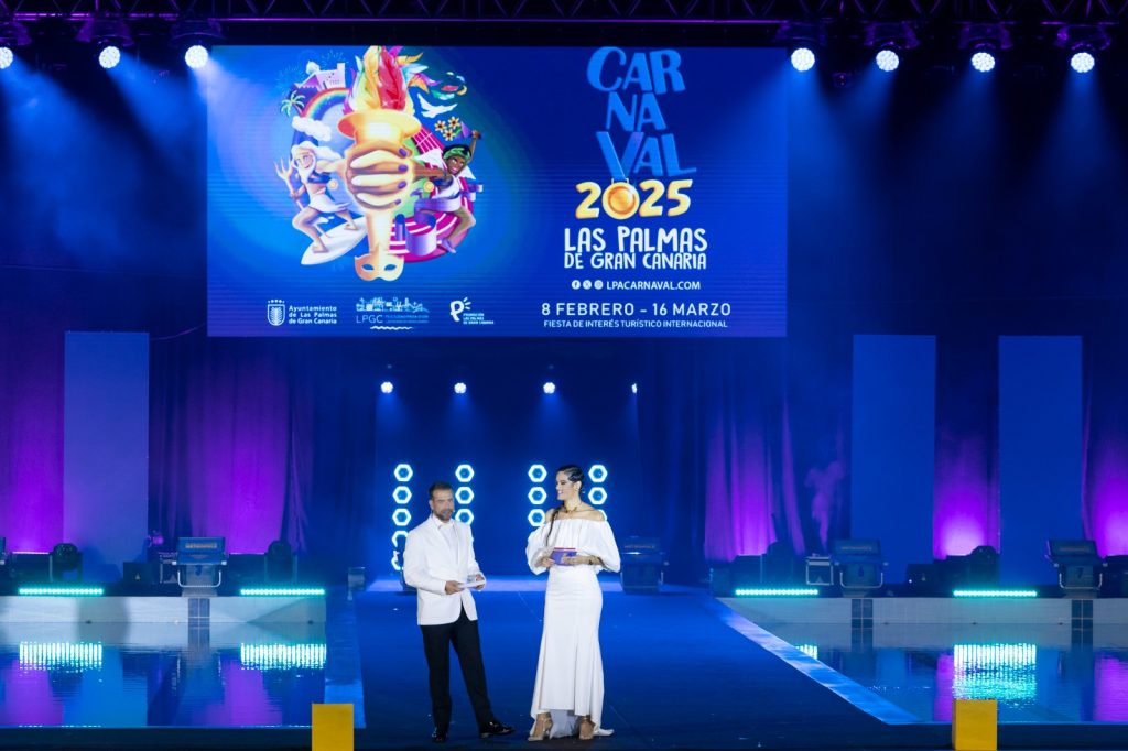 Thais Hernández y Pedro Machín en el escenario.