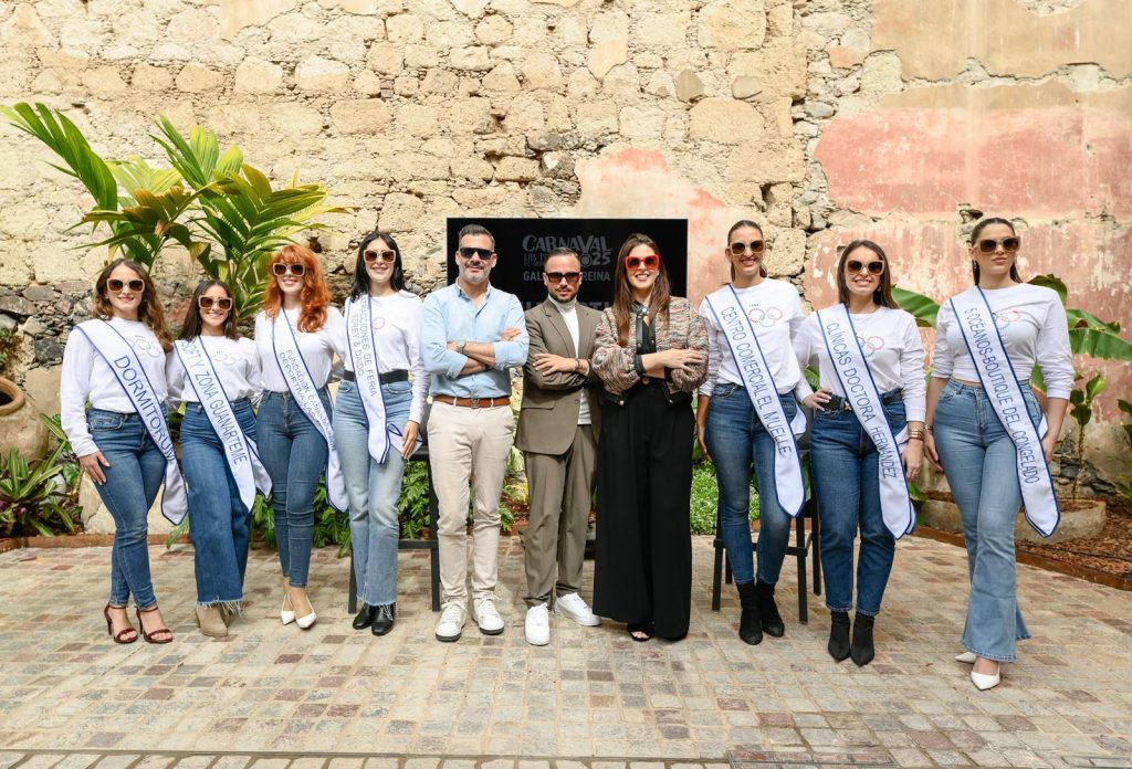 Candidatas y presentadores.