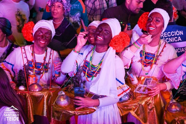 Carnaval de Día de Los Gigantes.