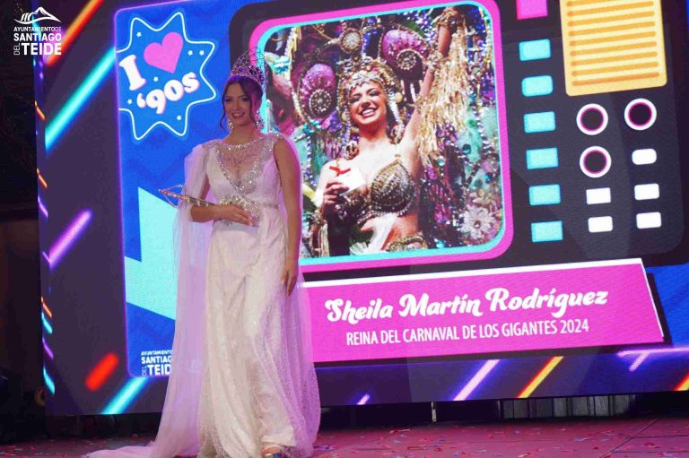 Gala Reina Adulta del Carnaval de Los Gigantes.