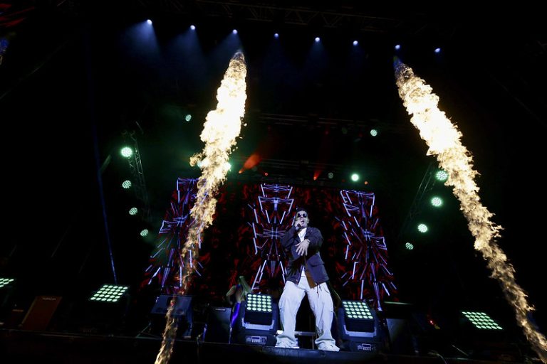 Conciertos Luckra y Tito El Bambino en el Carnaval de Las Palmas.