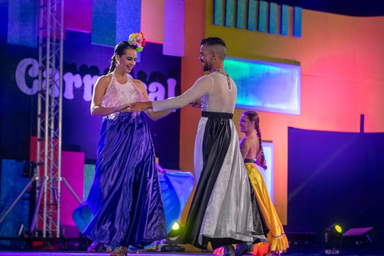 Pregón y comparsas del Carnaval de Tuineje.