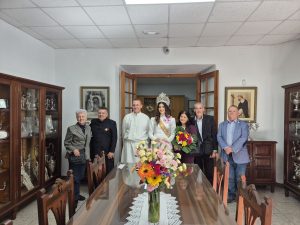 Visita Reina del Hogar Venezolano.