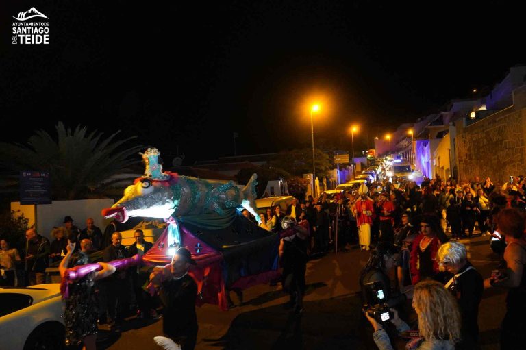 Entierro sardina del Carnaval de Los Gigantes.