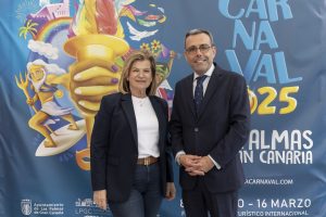 Autoridades del Ayuntamiento de Las Palmas y Cajasiete.