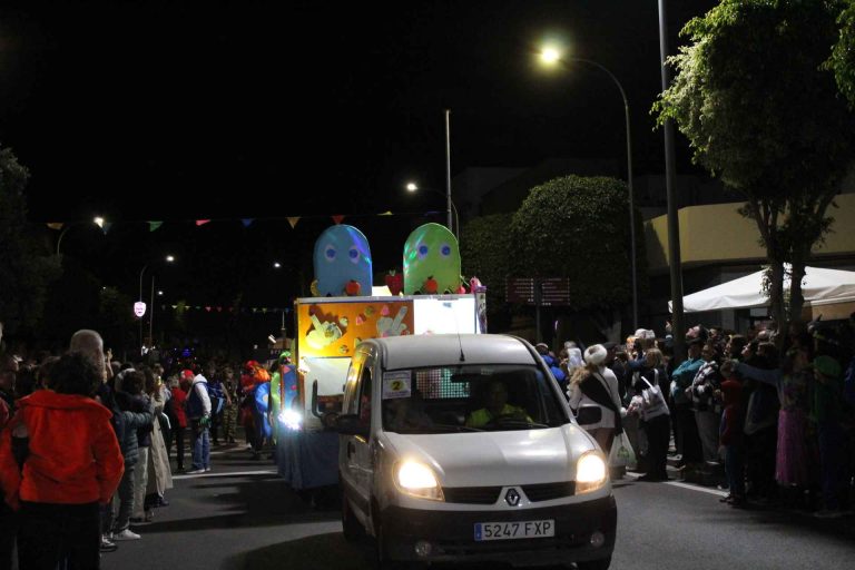 Desfile inaugural del Carnaval de Agüimes.