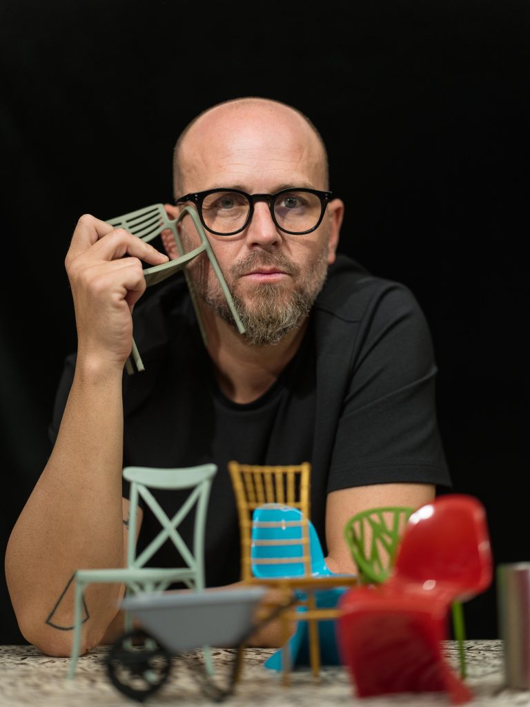 Sergio Macías.